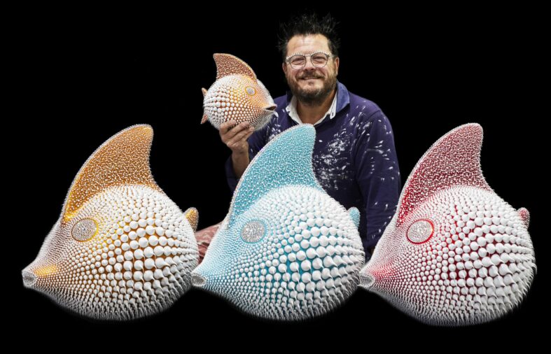 Eddy Maniez : l’art de transformer le silicone en sculptures étincelantes